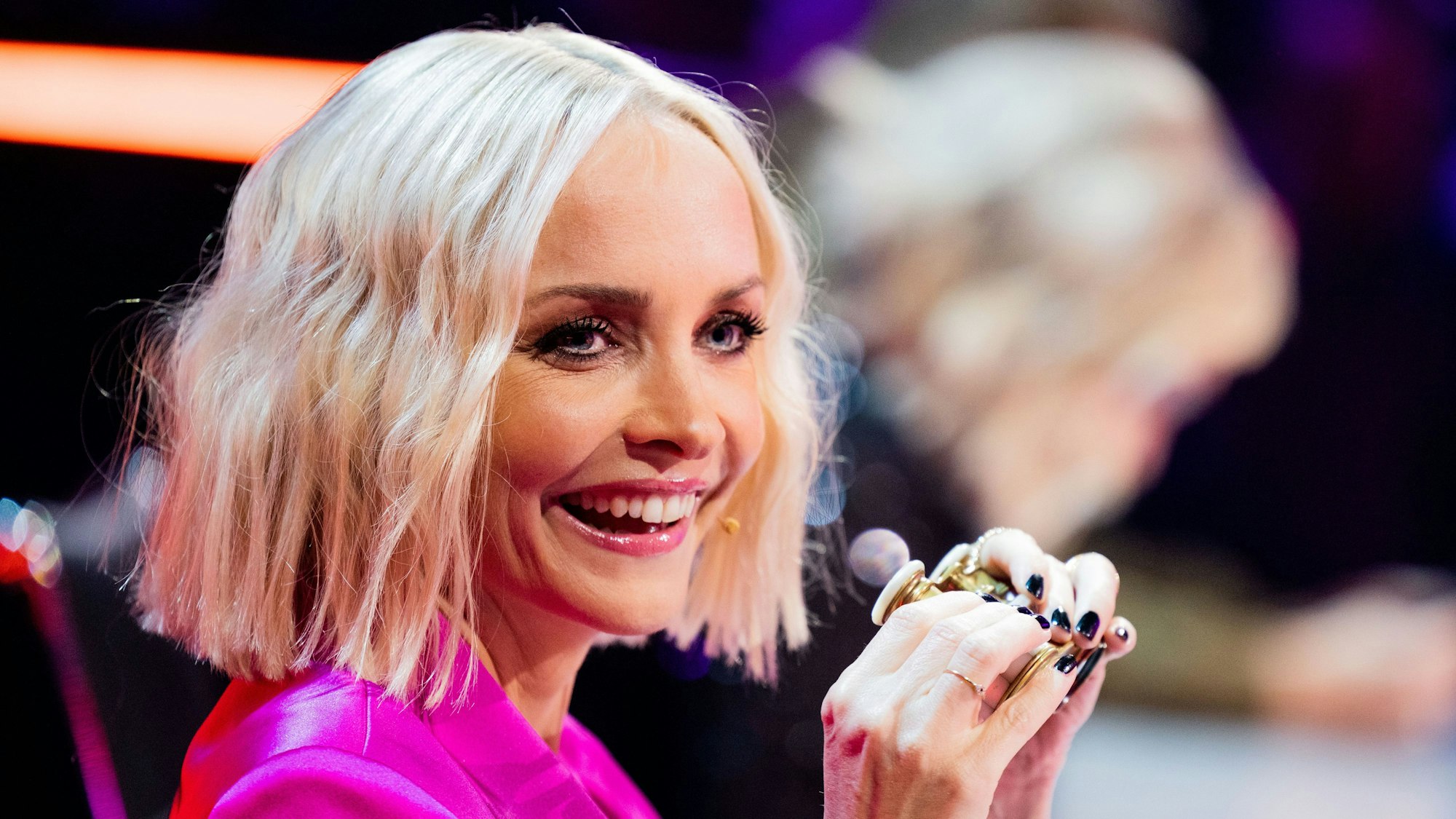 Moderatorin Janin Ullmann 2021 in der Prosieben-Show The Masked Singer.