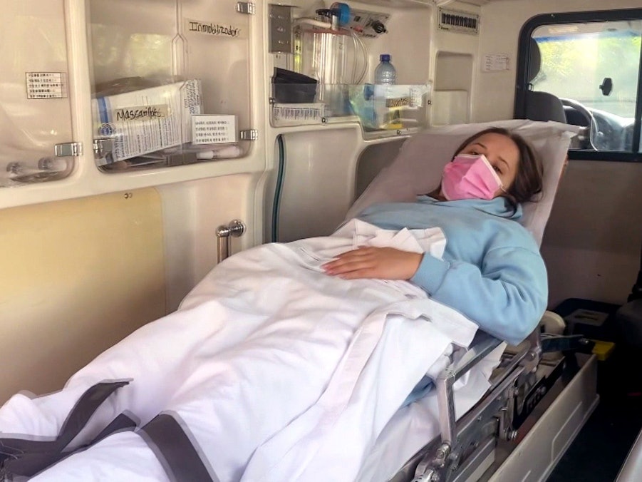 Davina Geiss geht es plötzlich nicht gut und muss ins Krankenhaus eingeliefert werden. Wie es um Davina steht ist am kommenden Montag (14. Februar) auf RTL ZWEI zu sehen.