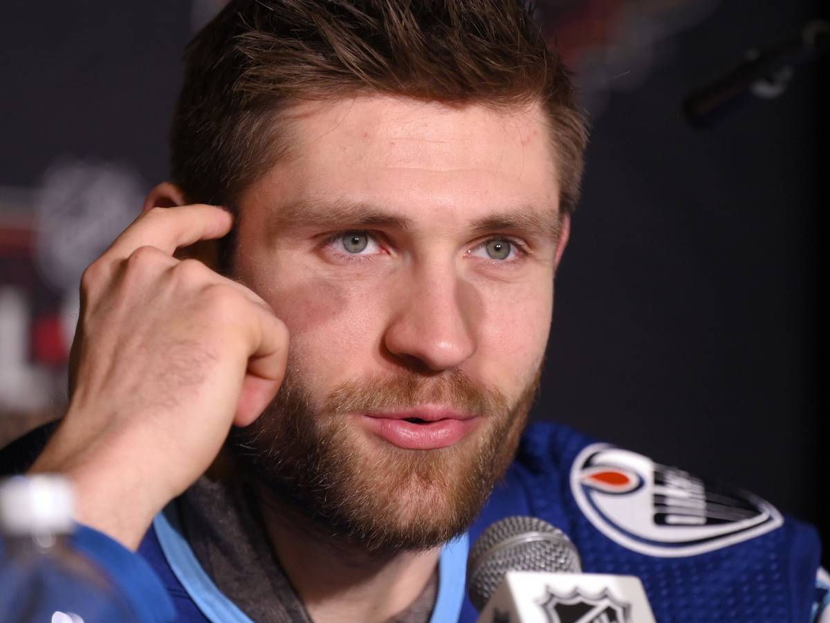 Leon Draisaitl bei einer Pressekonferenz vor dem All-Star-Spiel.