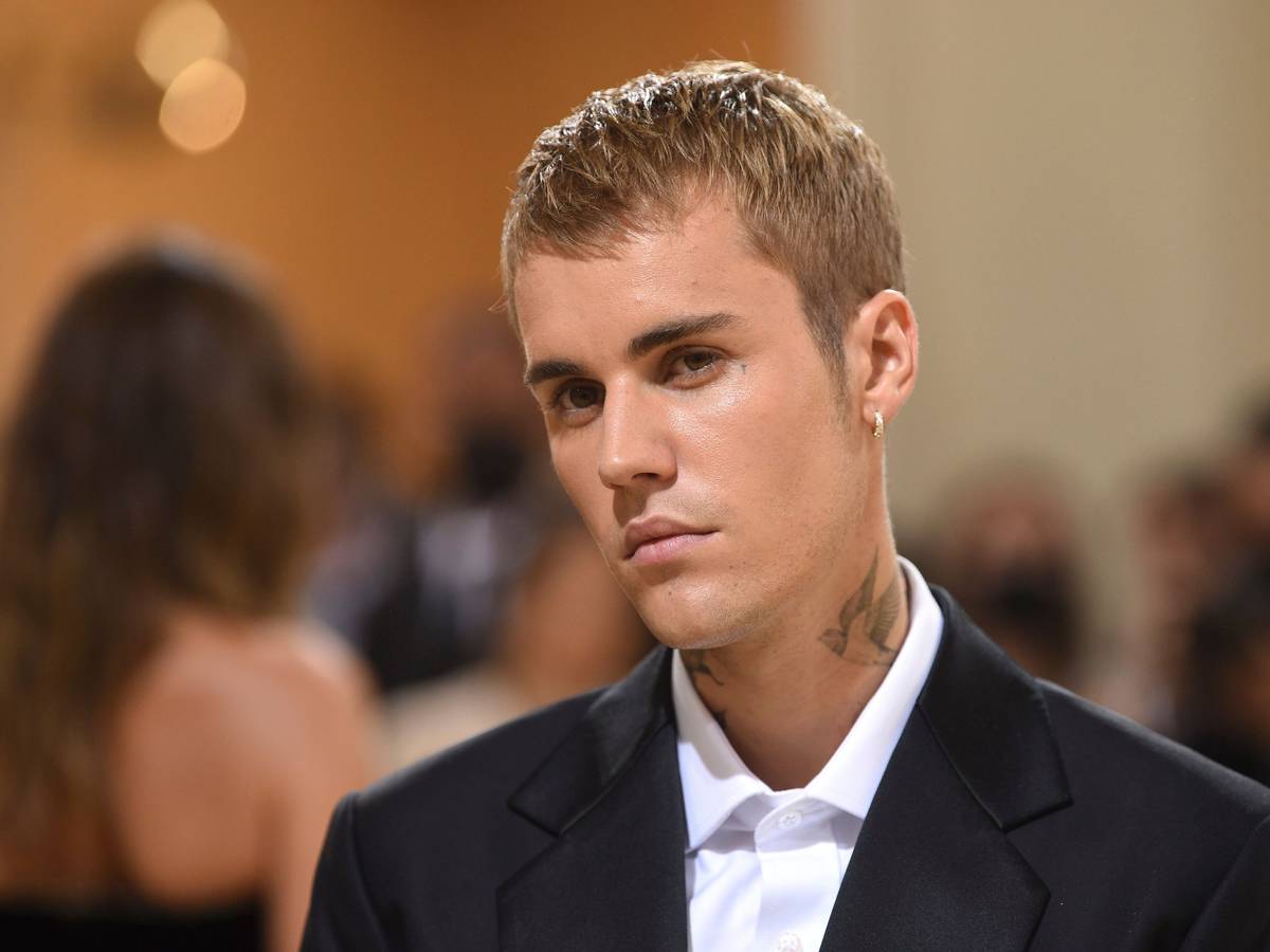 Justin Bieber im Anzug.