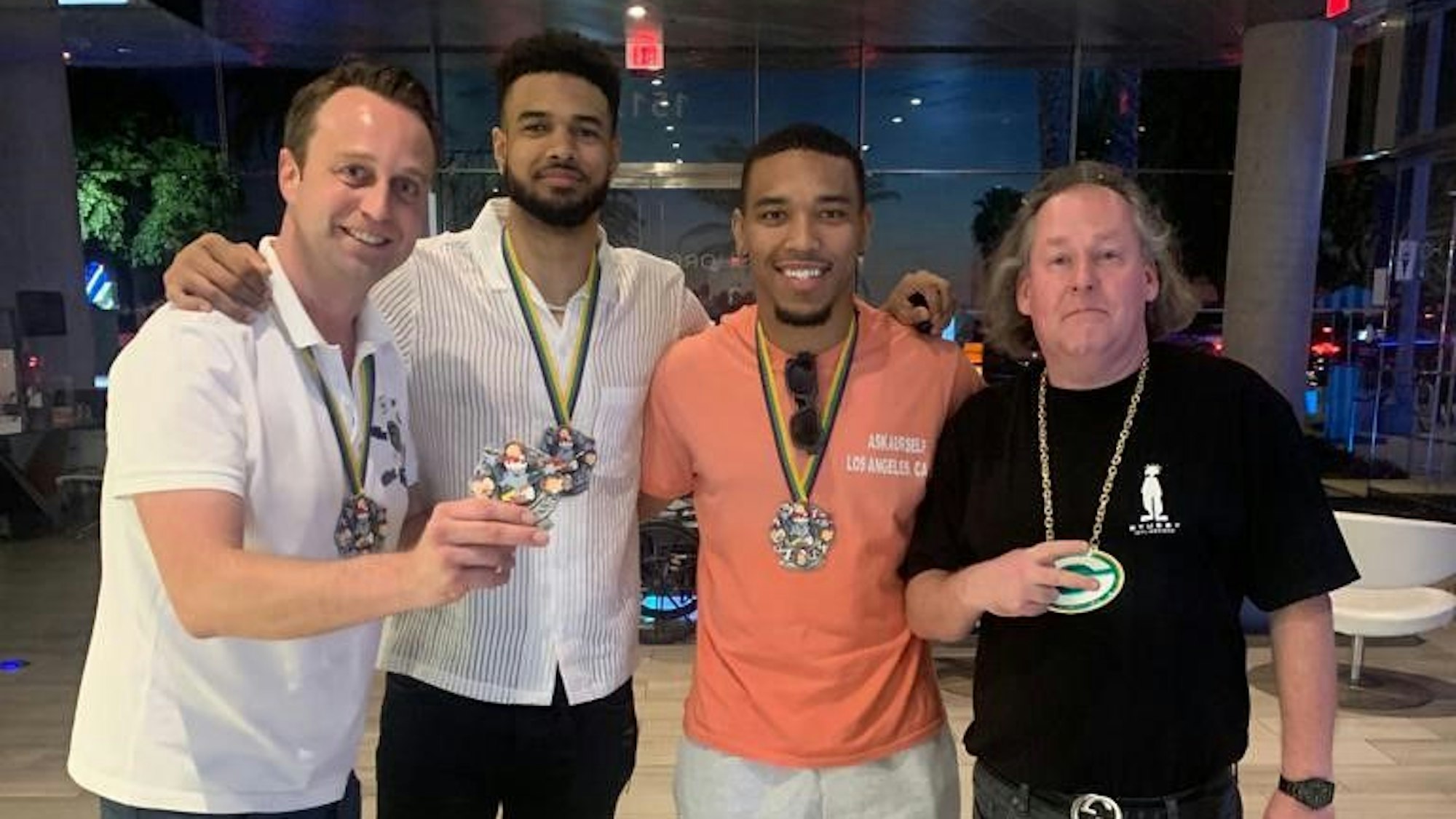 Wachten mit Football-Star St. Brown