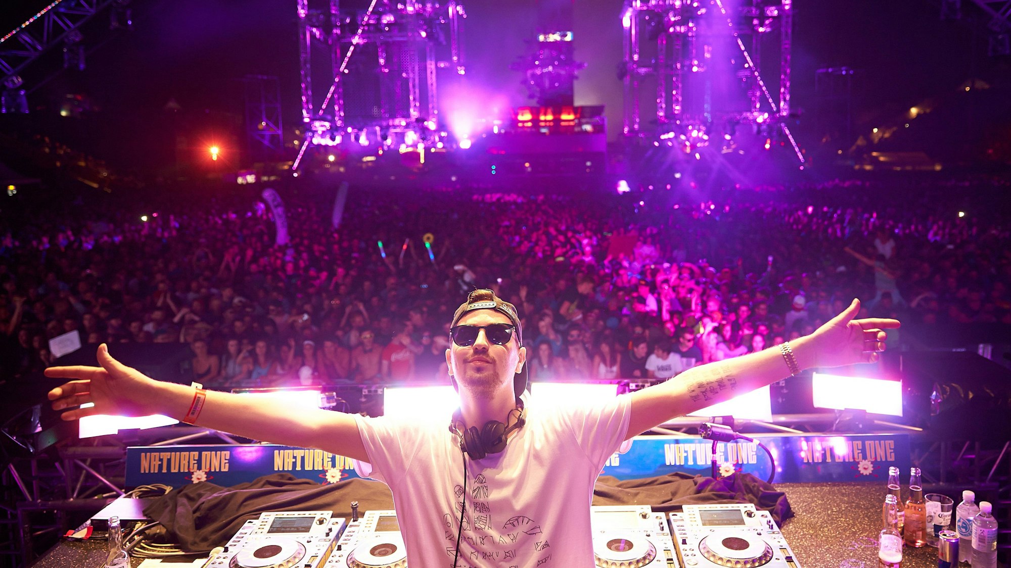 Robin Schulz bei einem Technofestival