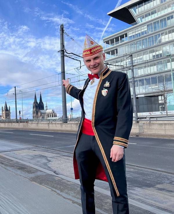 Zugleiter Holger Kirsch auf der Deutzer Brücke.