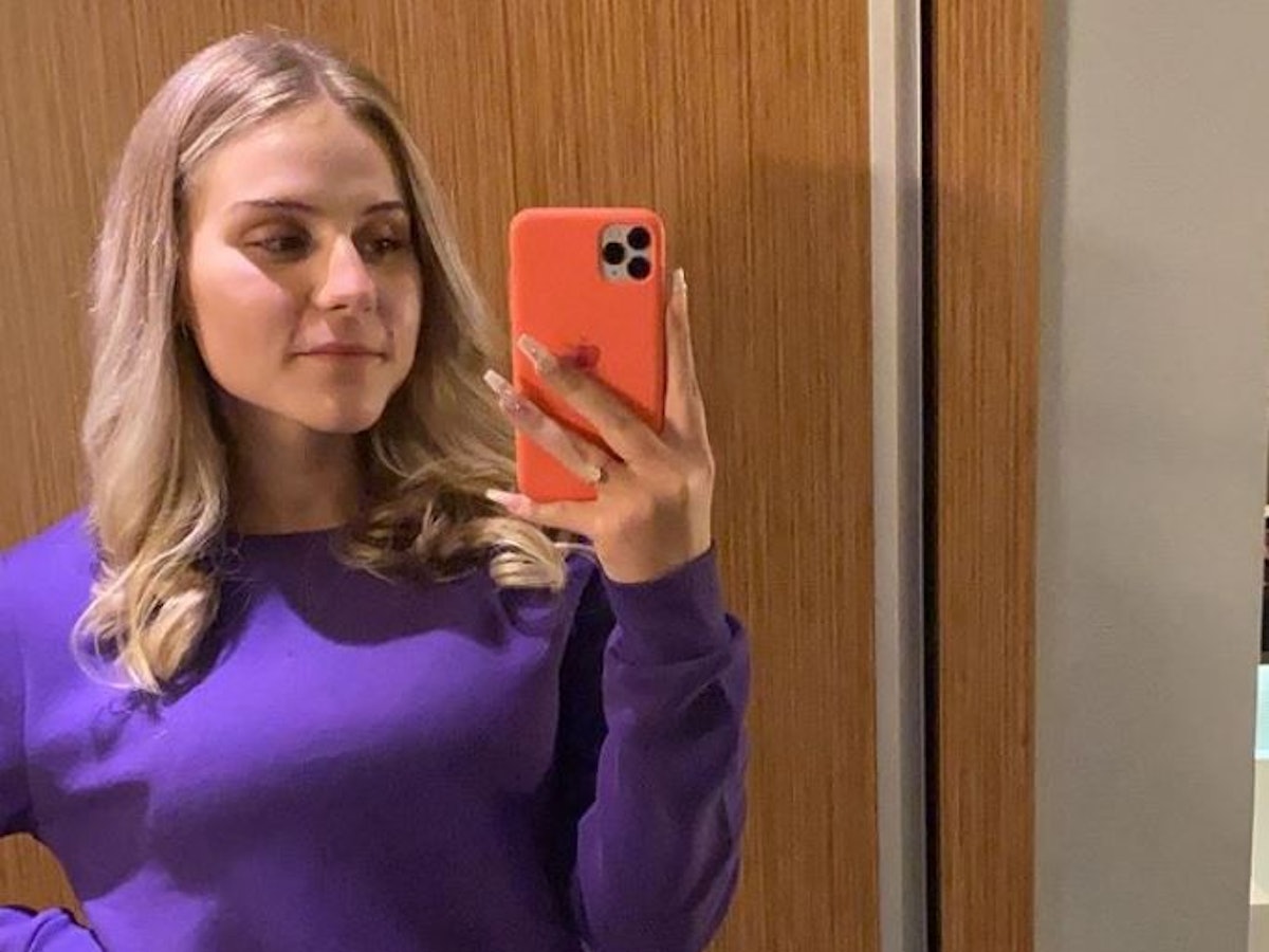 Estefania Wollny gehört zur Kinderschar von Silvia Wollny. Das Selfie hat Estefania im November 2021 auf ihrem Instagram-Account hochgeladen.