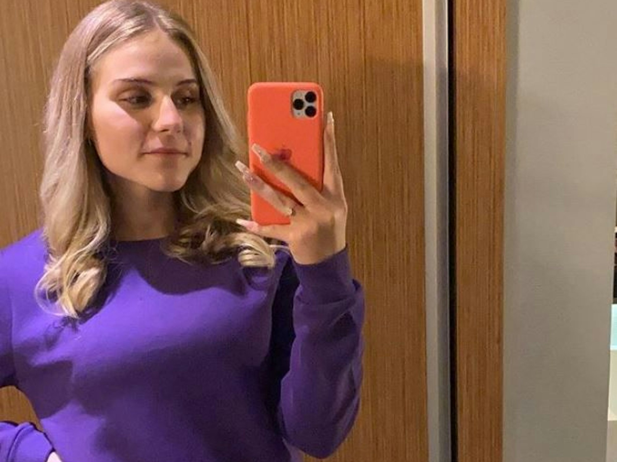 Estefania Wollny gehört zur Kinderschar von Silvia Wollny. Das Selfie hat Estefania im November 2021 auf ihrem Instagram-Account hochgeladen.