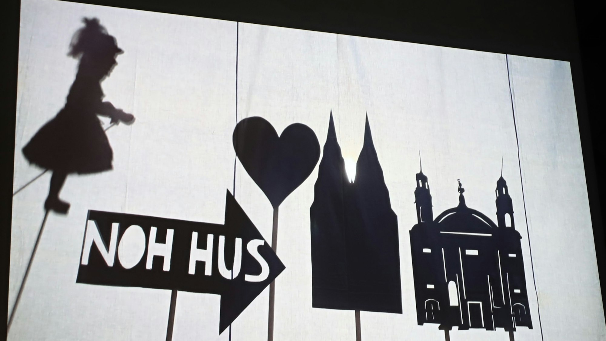 Szene aus dem Schattenspiel der Ursulinenschule.