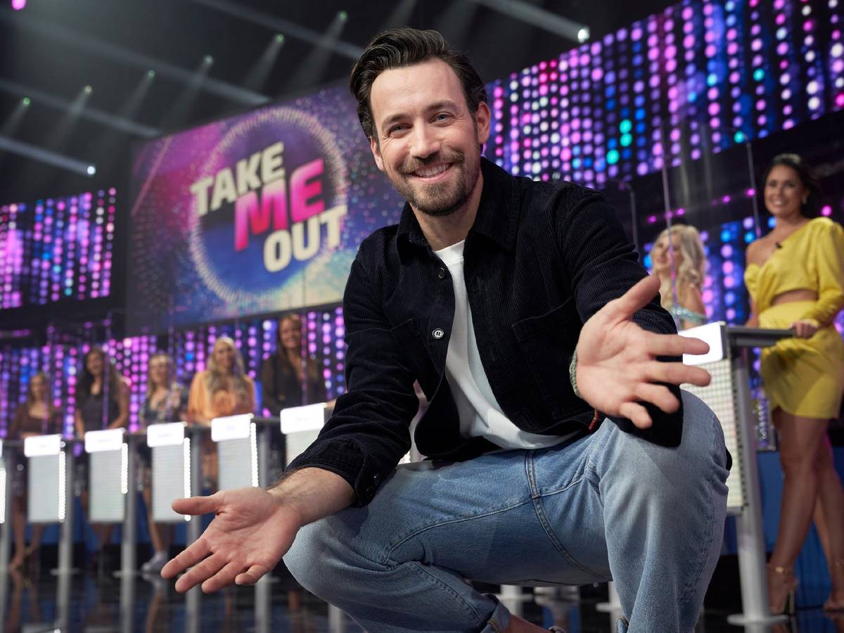 Moderator Jan Köppen, hier bei der RTL-Datingshow „Take Me Out“. In der Folge vom 19. Februar beichtete der Moderator, dass er einen OnlyFans-Account besaß.