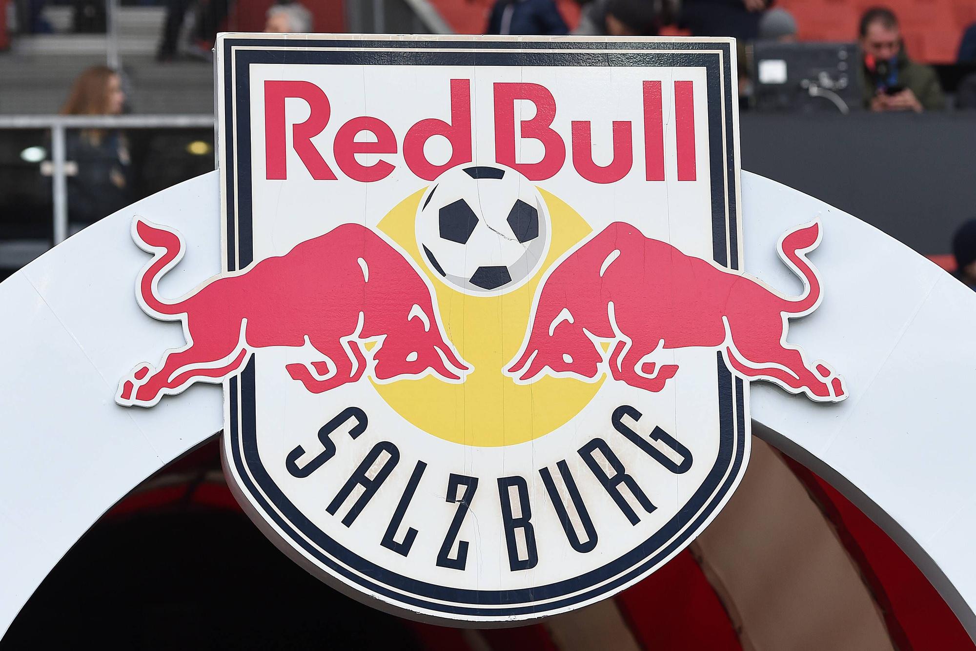 Das Vereinslogo des FC Red Bull Salzburg in nationalen Wettbewerben.