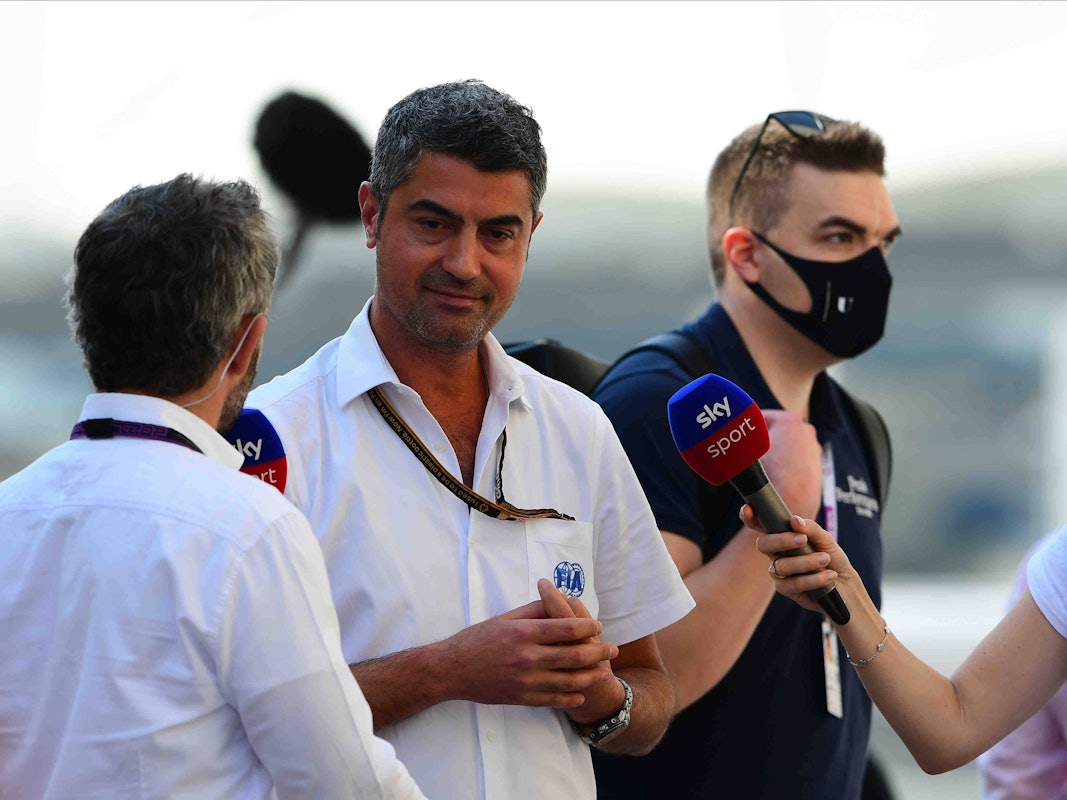 Timo Glock interviewt Michael Masi.