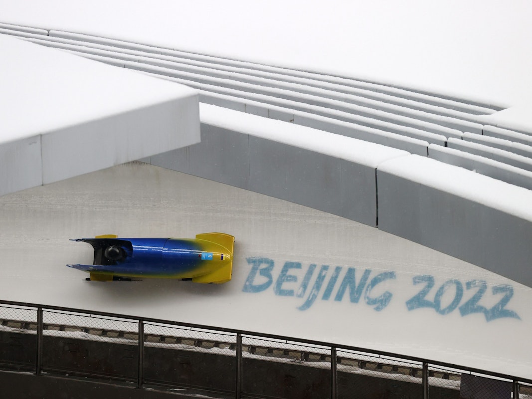 Die ukrainische Bobfahrerin Lidiia Hunko beim olympischen Wettkampf der Frauen auf der Bobbahn am 13. Februar 2022 in Yanqing, China.