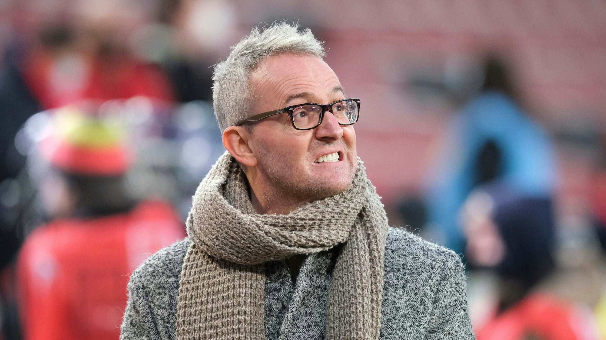 Alexander Wehrle steht im Stadion