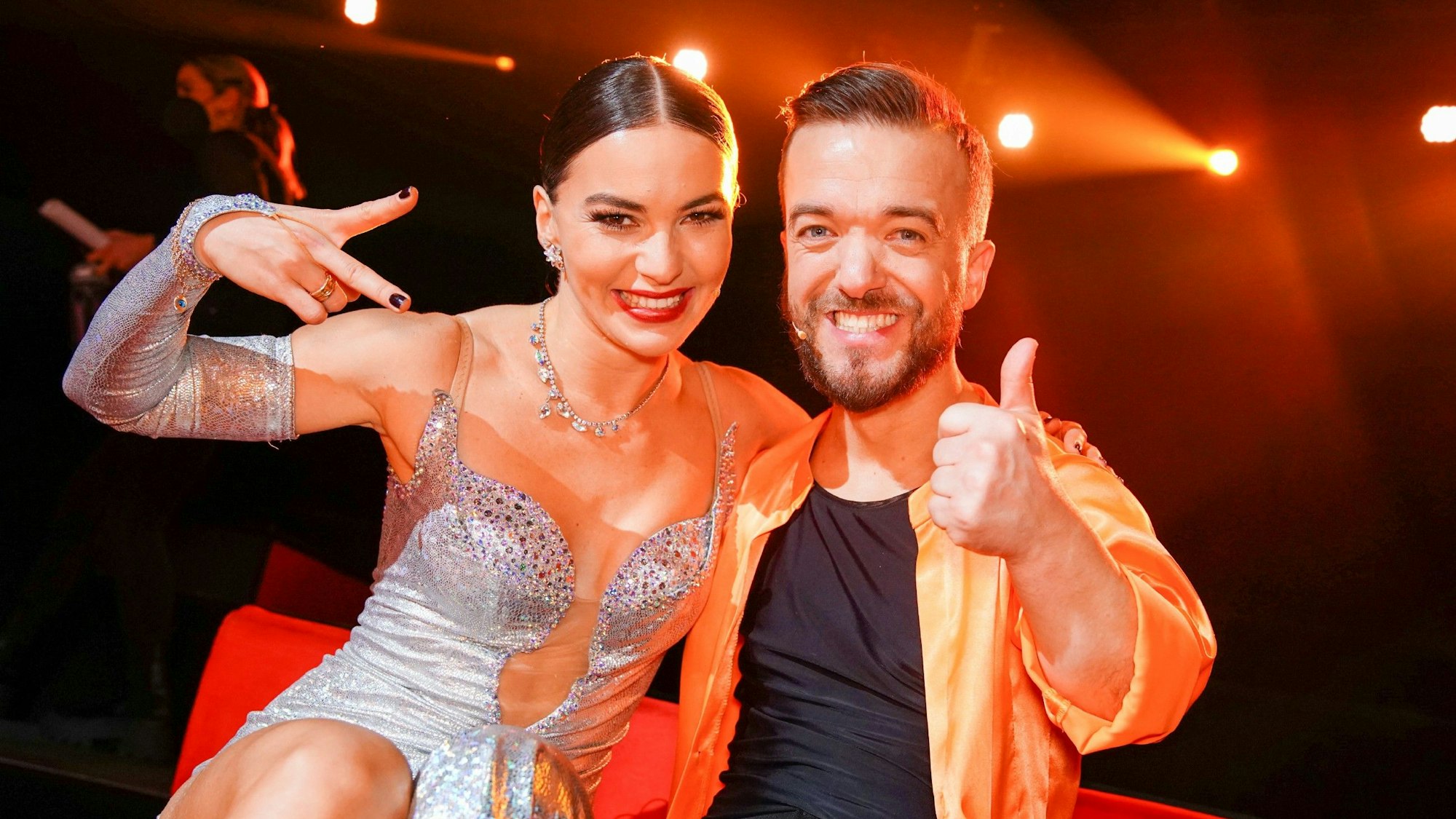 Mathias Mester tanzt mit Renata Lusin bei „Let's Dance“ 2022.