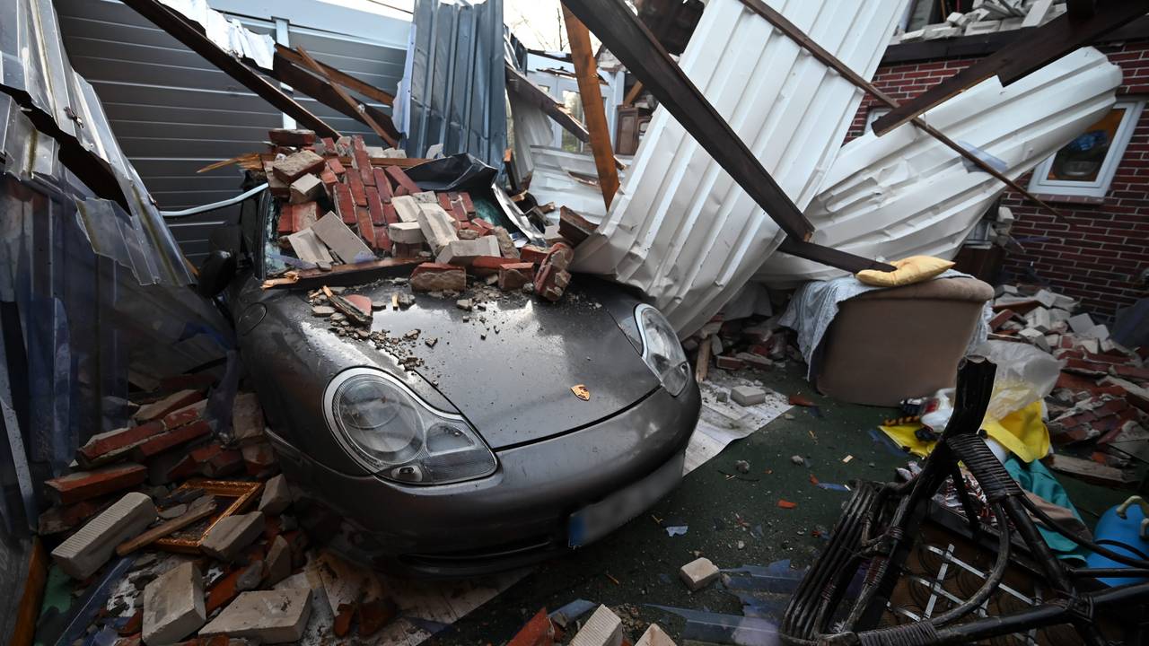 Sturmtief Zeynep wütete vor allem im Norden von Deutschland. Hier ein Foto (19. Februar 2022) aus Eversmeer in Niedersachsen.