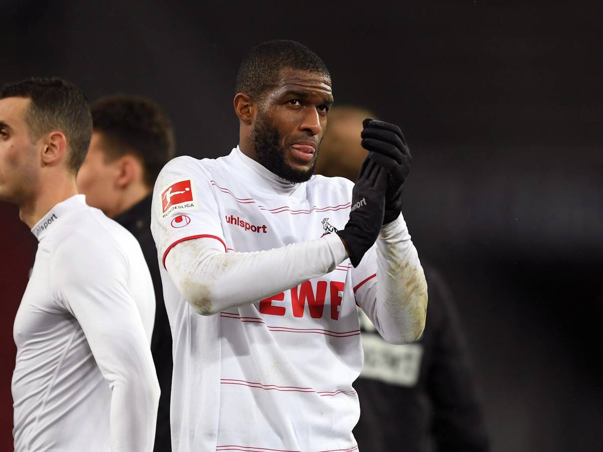 Anthony Modeste freut sich nach dem Sieg des 1. FC Köln gegen Eintracht Frankfurt.