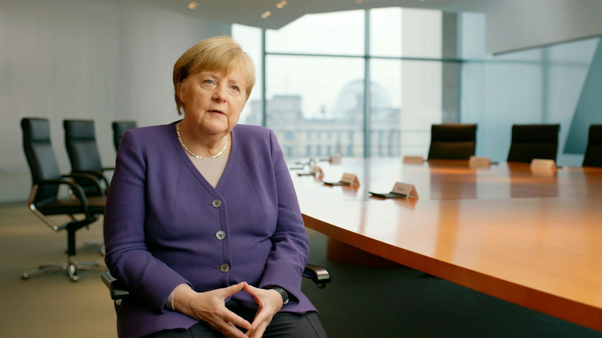 Szene aus der neuen Doku „Angela Merkel – Im Lauf der Zeit“ von Torsten Körner, die ab 20. Februar in den Mediatheken zu sehen ist.