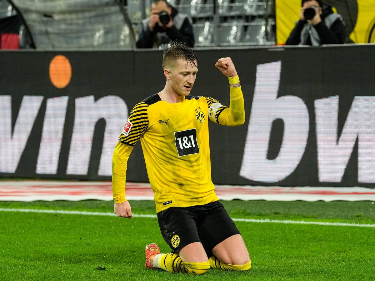 Marco Reus feiert das 4:0 für Borussia Dortmund