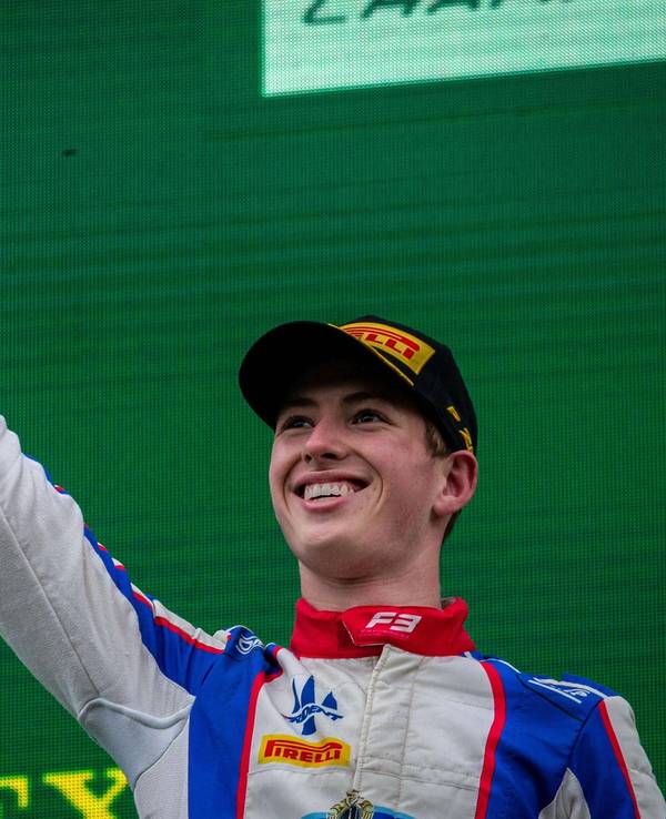 David Schumacher lächelnd beim Grand Prix de Belgique.