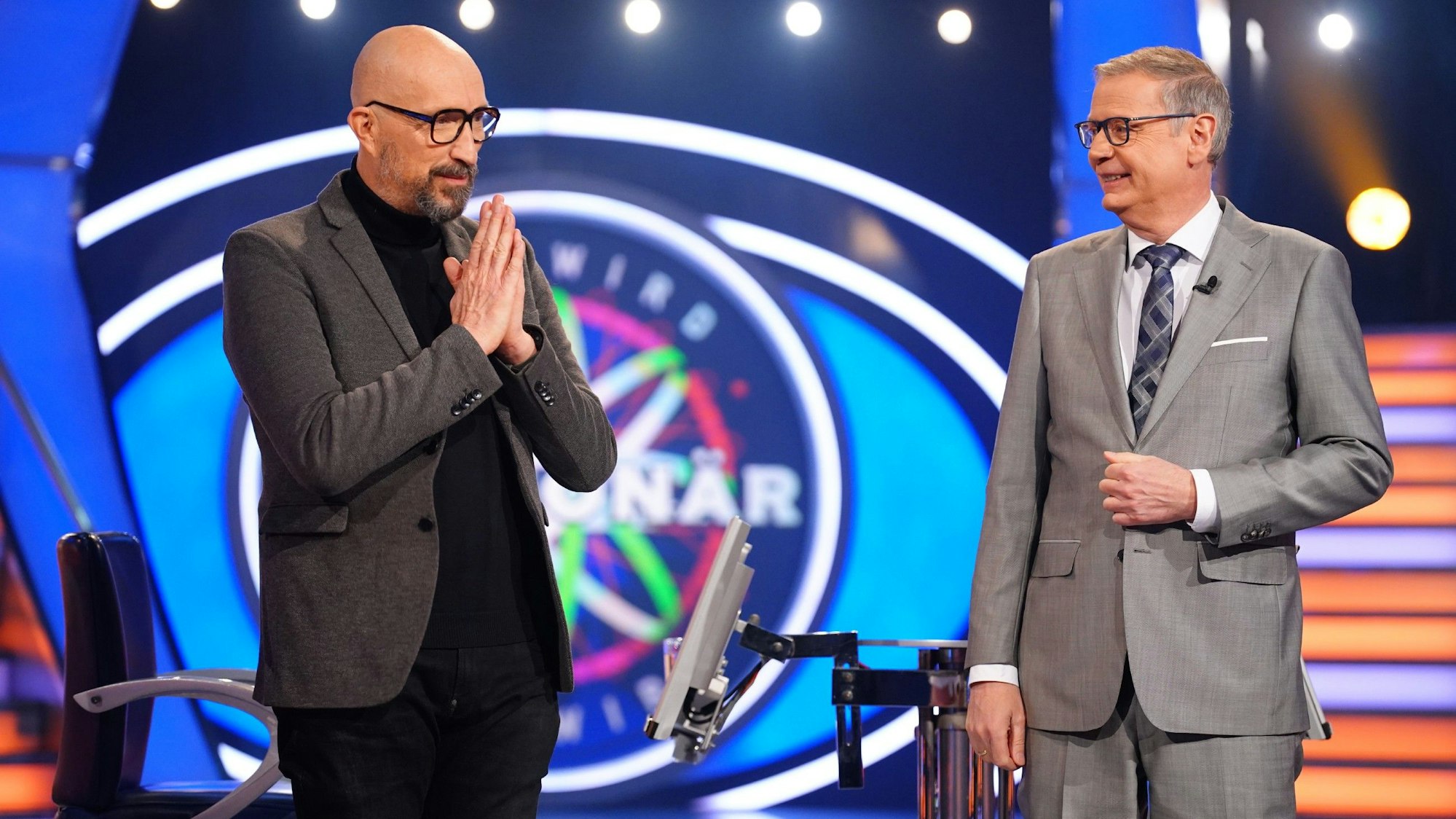 Moderator Günther Jauch mit Olaf Beck aus Hamburg.