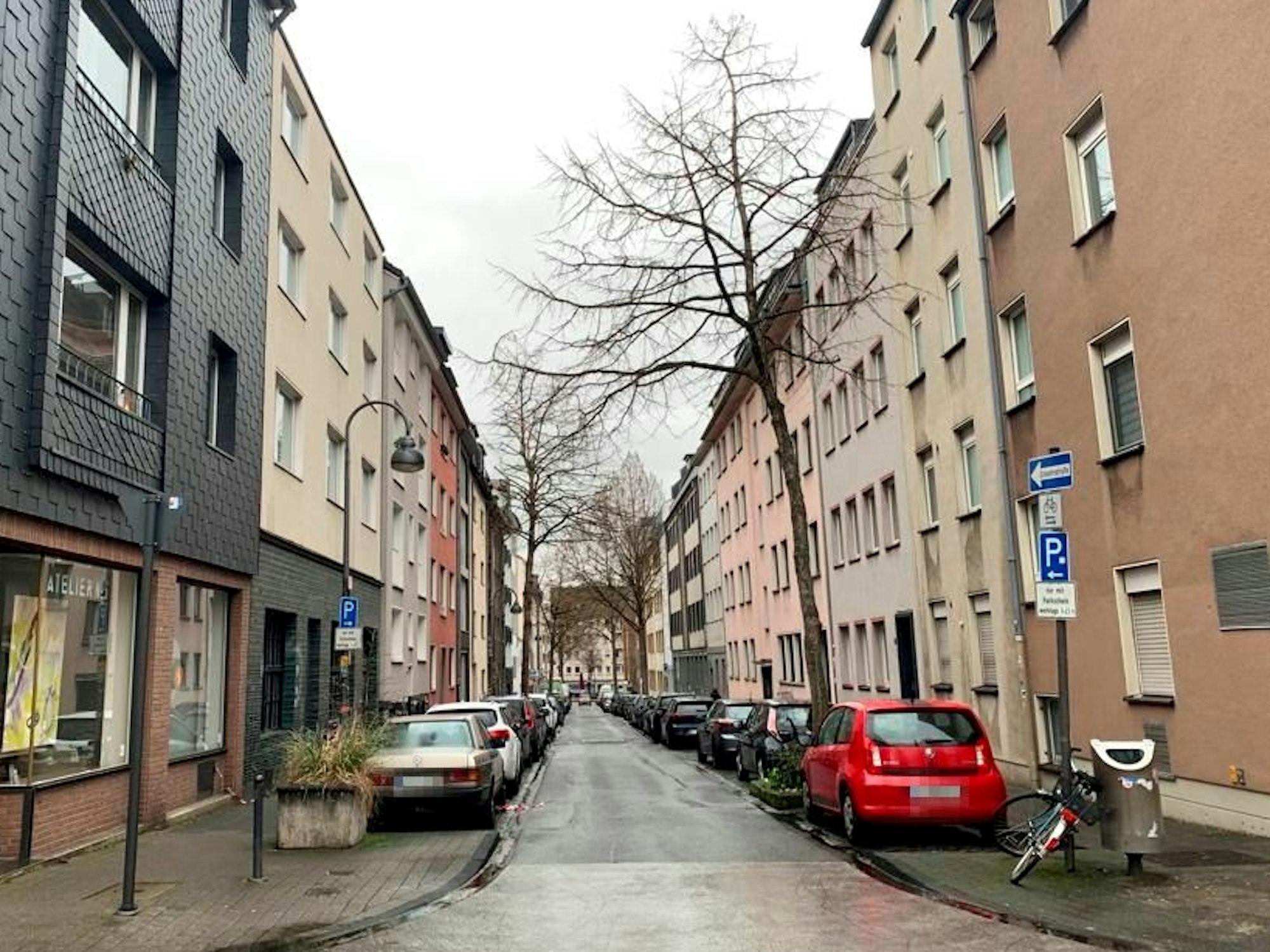 Blick auf eine Straße in Köln.
