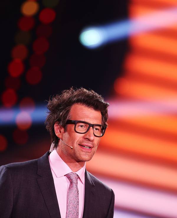Der Moderator Daniel Hartwich steht auf einem Foto vom 21. Mai 2021 bei der RTL-Tanzshow „Let's Dance“ auf der Bühne.