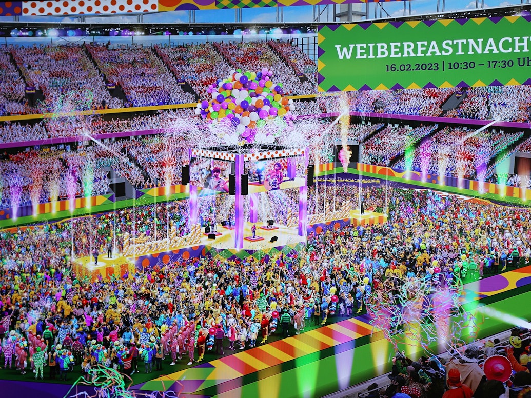 Animation des Karnevals-Festes im Kölner Stadion.
