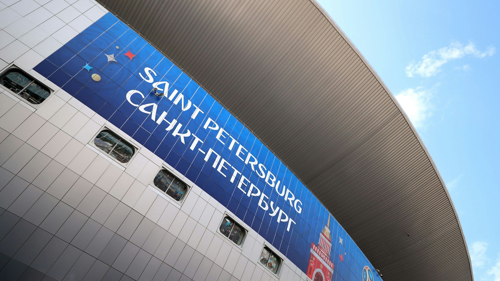 Blick auf die Gazprom-Arena in St. Petersburg