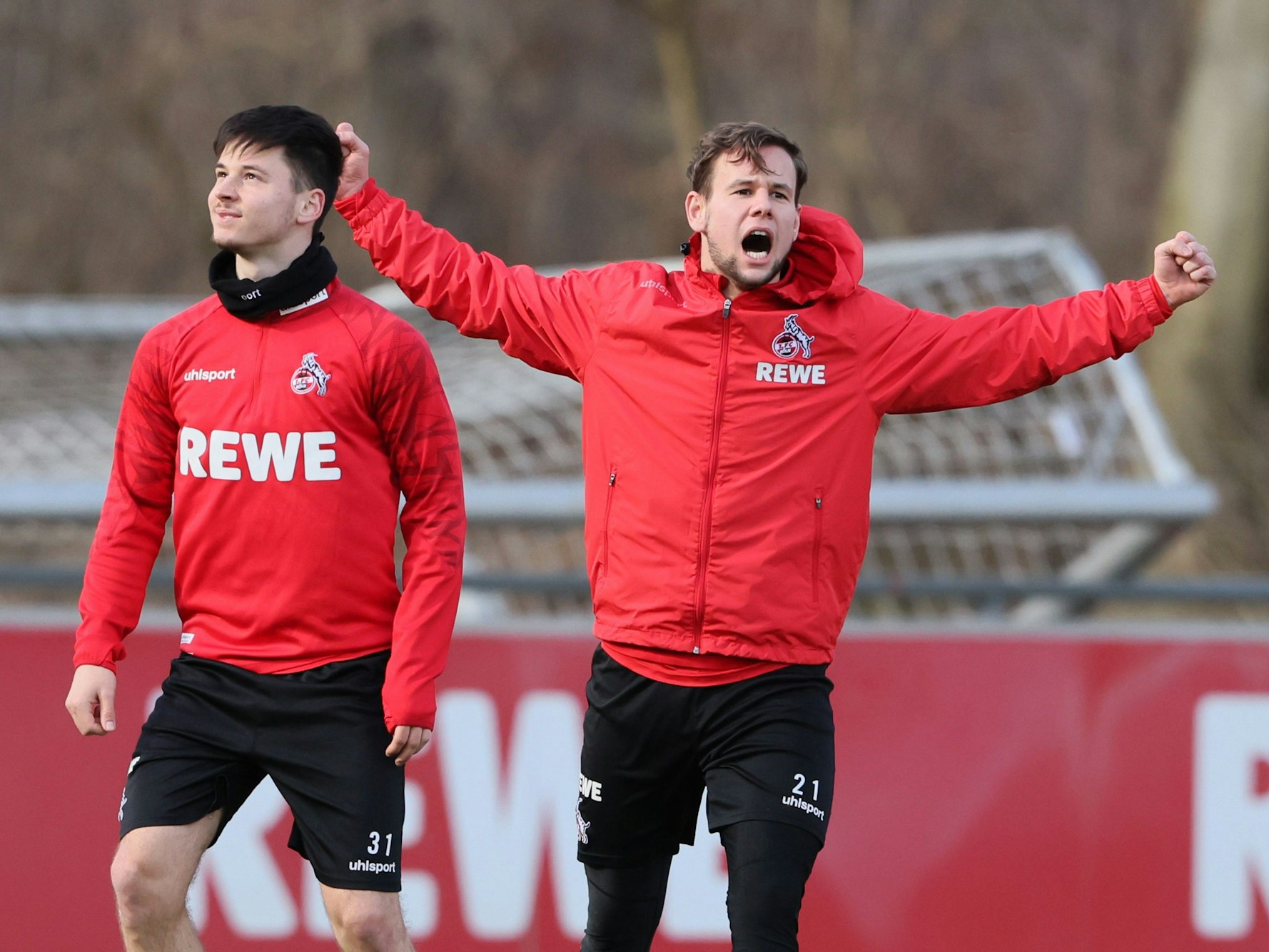 Louis Schaub und Tomas Ostrak im Training des 1. FC Köln
