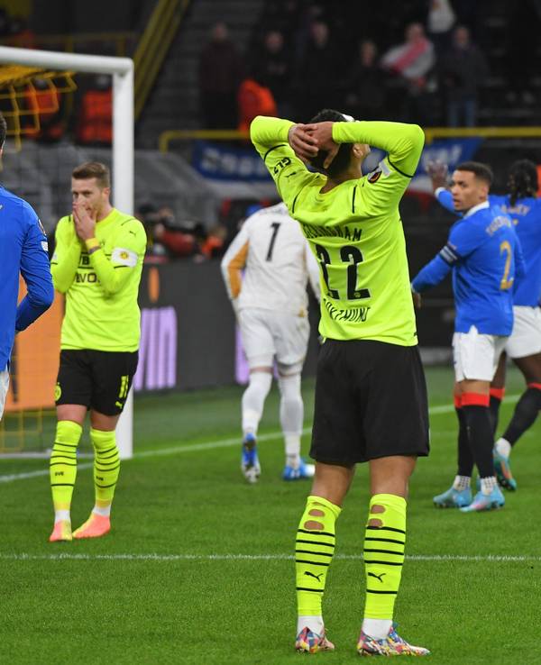 Borussia Dortmund und Glasgow Rangers im Signal Iduna Park beim Europa-League-Match.