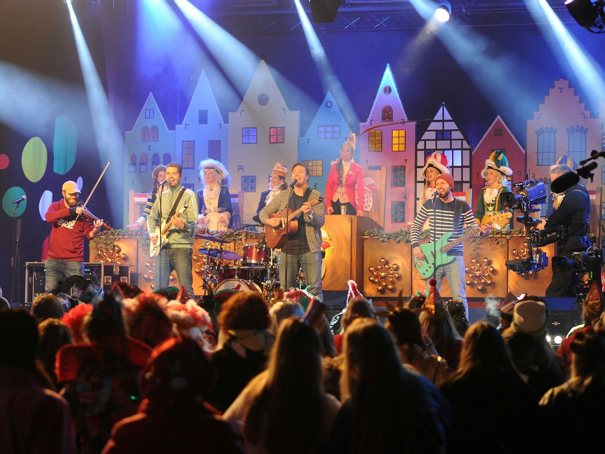 Lupo spielen bei der Aufzeichnung der ZDF-Mädchensitzung im Tanzbrunnen.