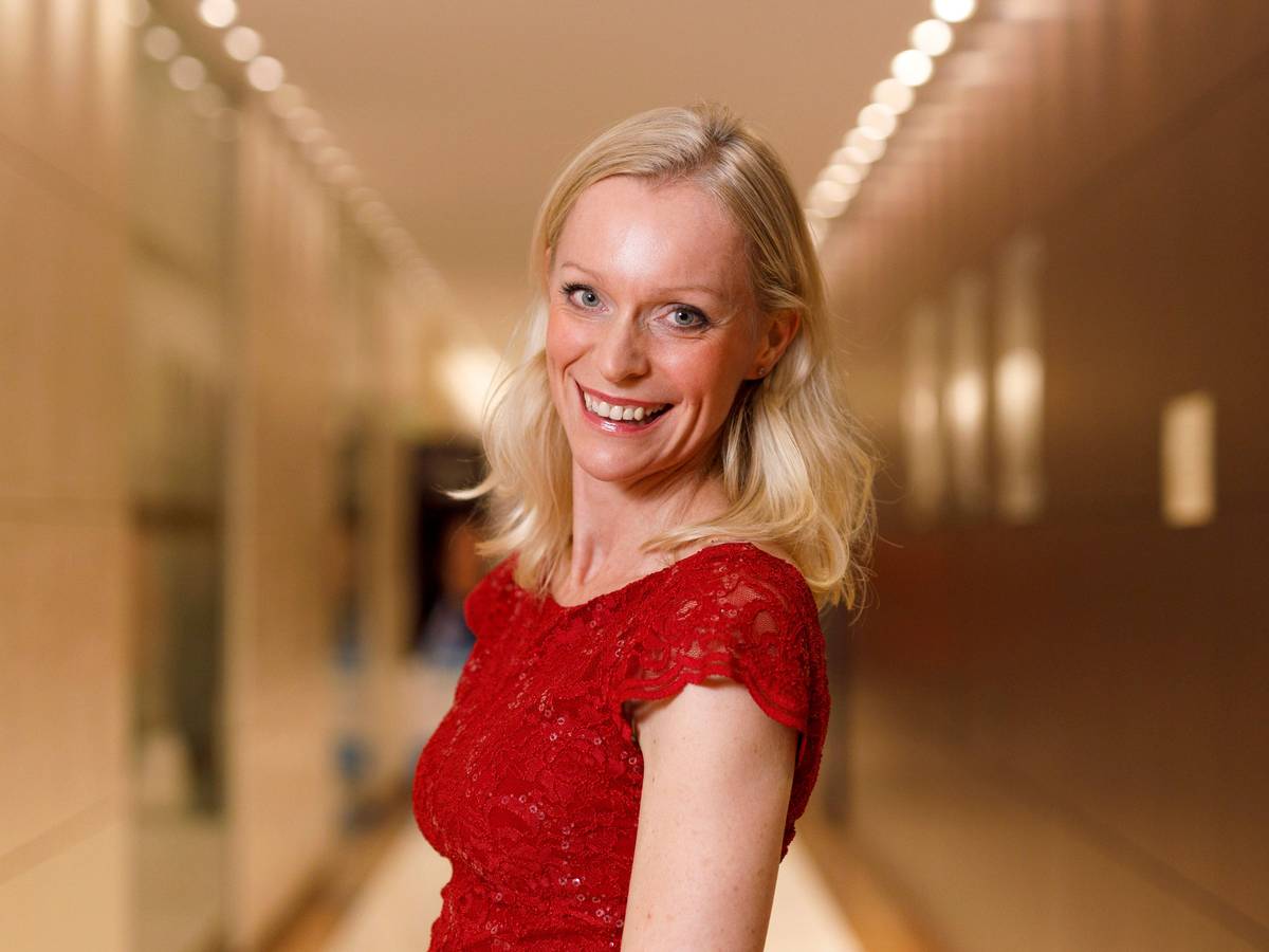 Valeska Homburg lächelt in die Kamera