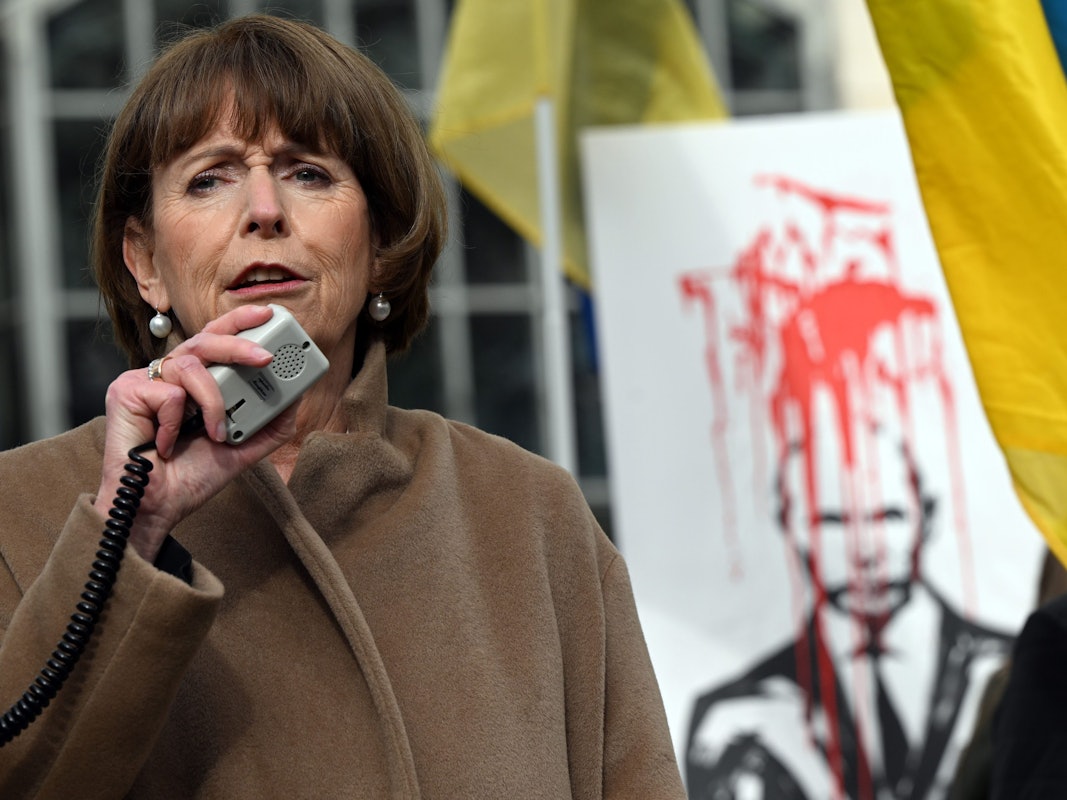 Die Kölner Oberbürgermeisterin Henriette Reker am 24.2. bei einer Demo in Köln gegen den Angriff Russlands auf die Ukraine.
