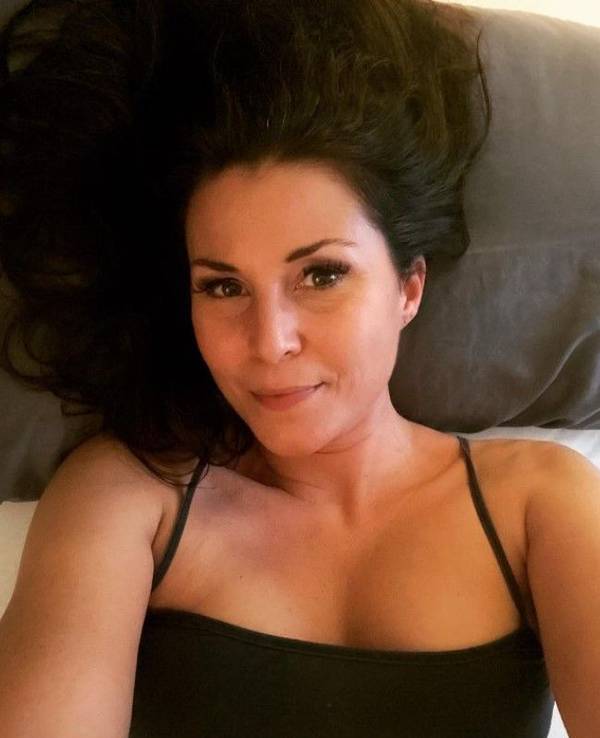 Sat.1-„Frühstücksfernsehen“: Promi Expertin Vanessa Blumhagen, hier auf einem Instagram-Selfie vom 17. Februar, zeigte sich auf Instagram im sexy Sekretärinnen Style.