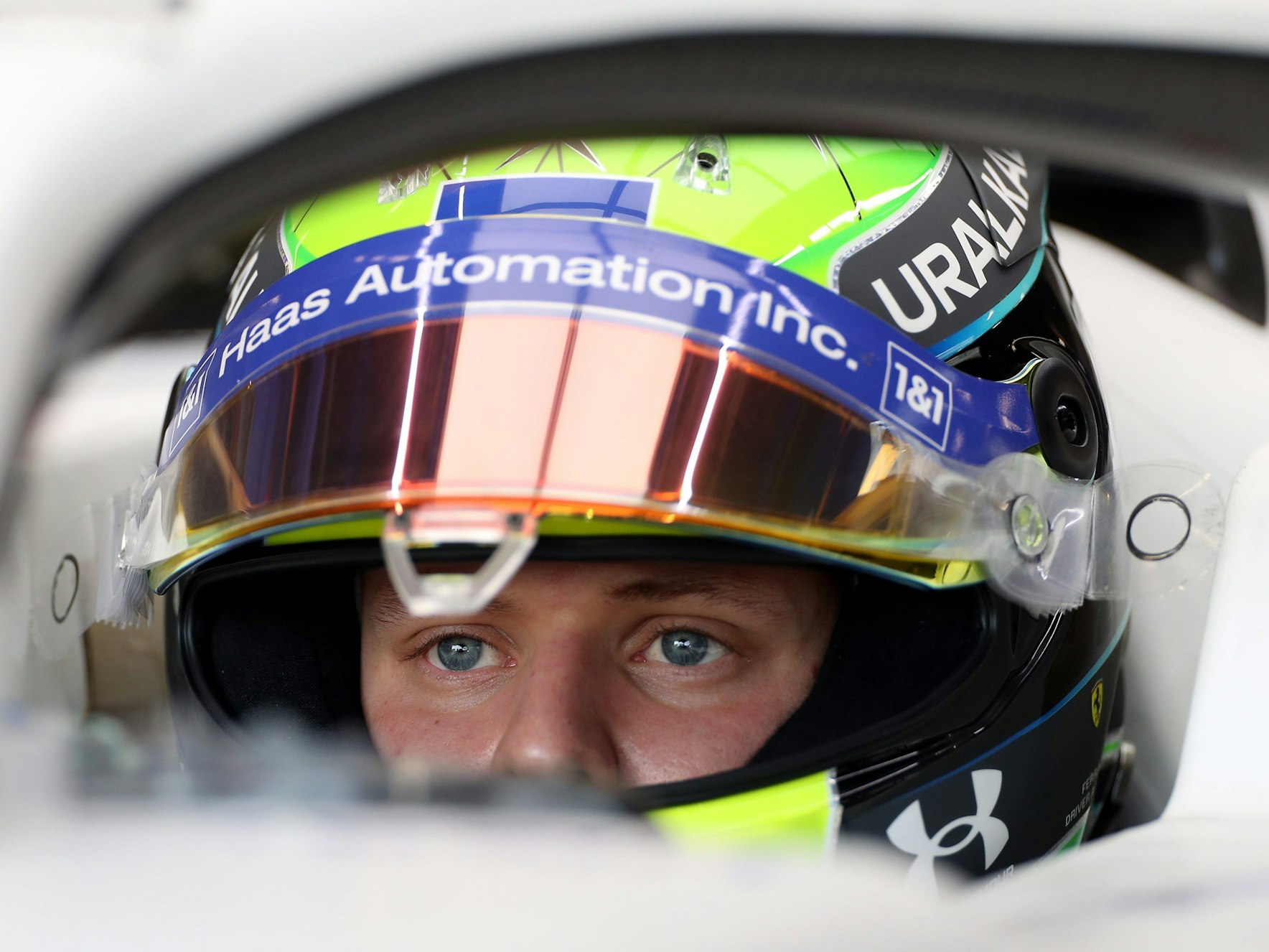 Mick Schumacher aus Deutschland vom Team Haas bei einer Testfahrt am 24. Februar 2022.