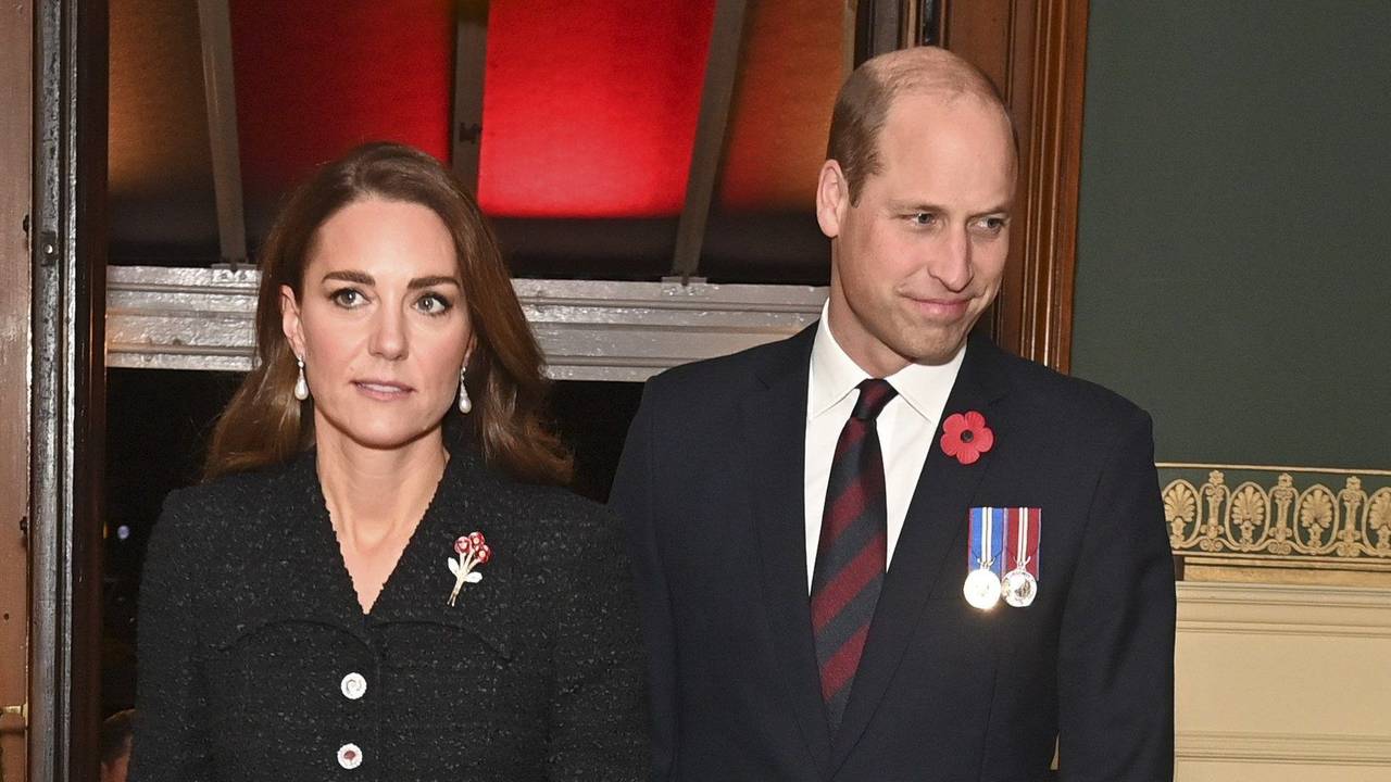 Prinz William, Herzog von Cambridge, und Kate, Herzogin von Cambridge, hier beim jährlichen Royal British Legion Festival of Remembrance in der Royal Albert Hall im November 2021, haben sich mit einem sehr persönlichen Statement zum Krieg in der Ukraine geäußert.