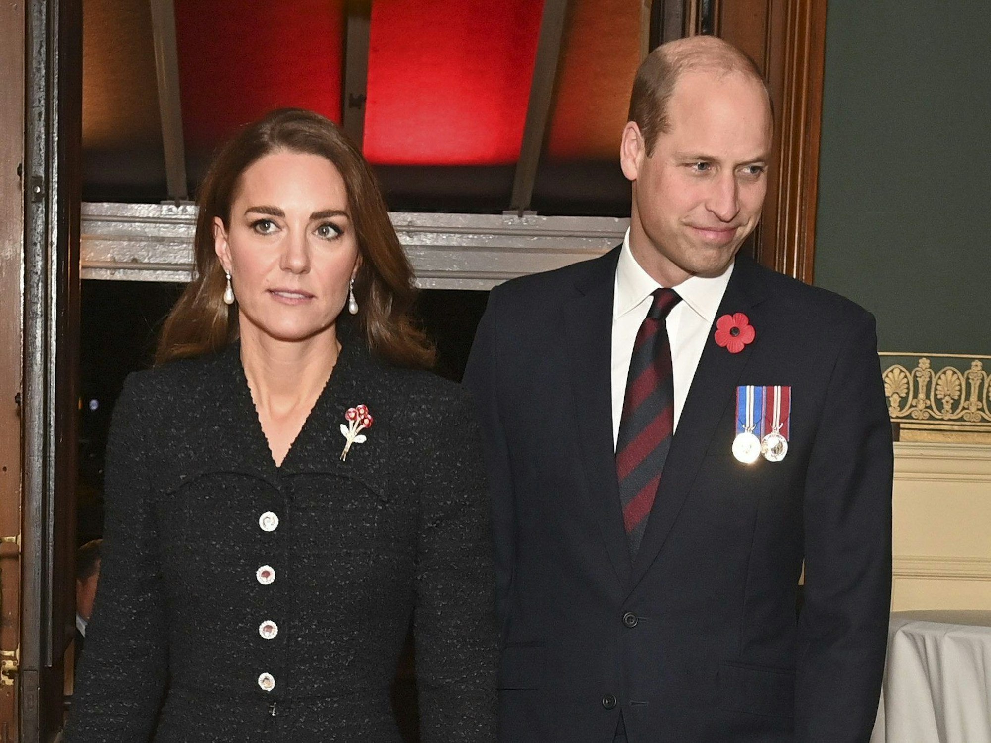 Prinz William, Herzog von Cambridge, und Kate, Herzogin von Cambridge, hier beim jährlichen Royal British Legion Festival of Remembrance in der Royal Albert Hall im November 2021, haben sich mit einem sehr persönlichen Statement zum Krieg in der Ukraine geäußert.