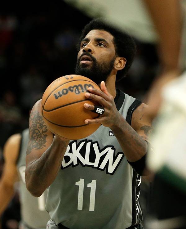Basketbbal-Star Kyrie Irving in Aktion.