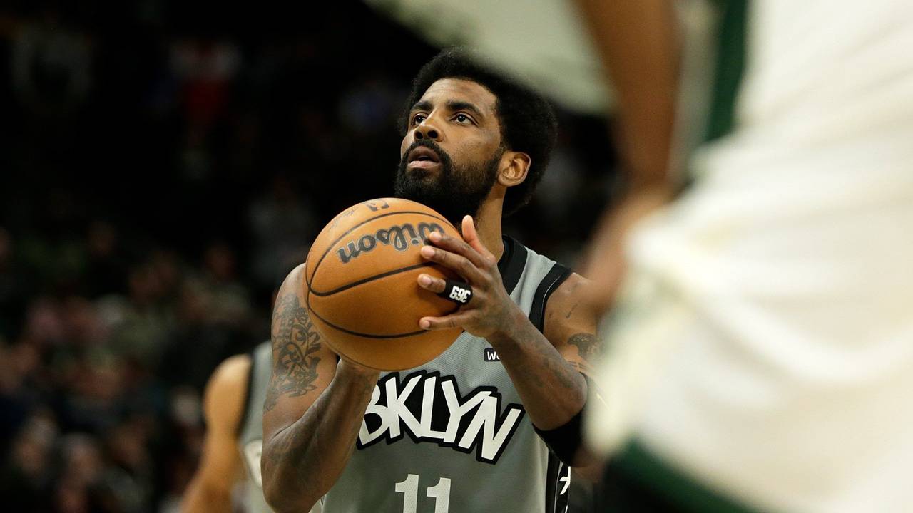 Basketbbal-Star Kyrie Irving in Aktion.