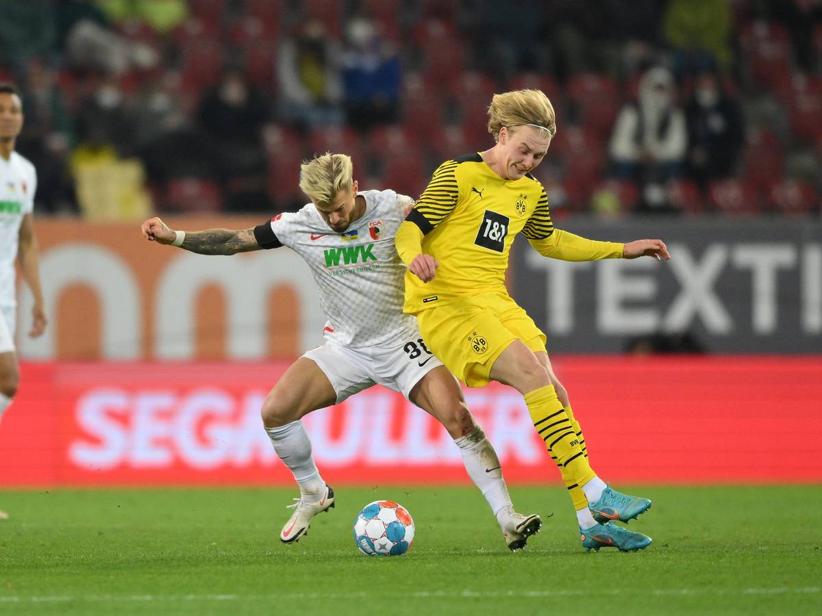 Niklas Dorsch im Zweikampf mit Julian Brandt