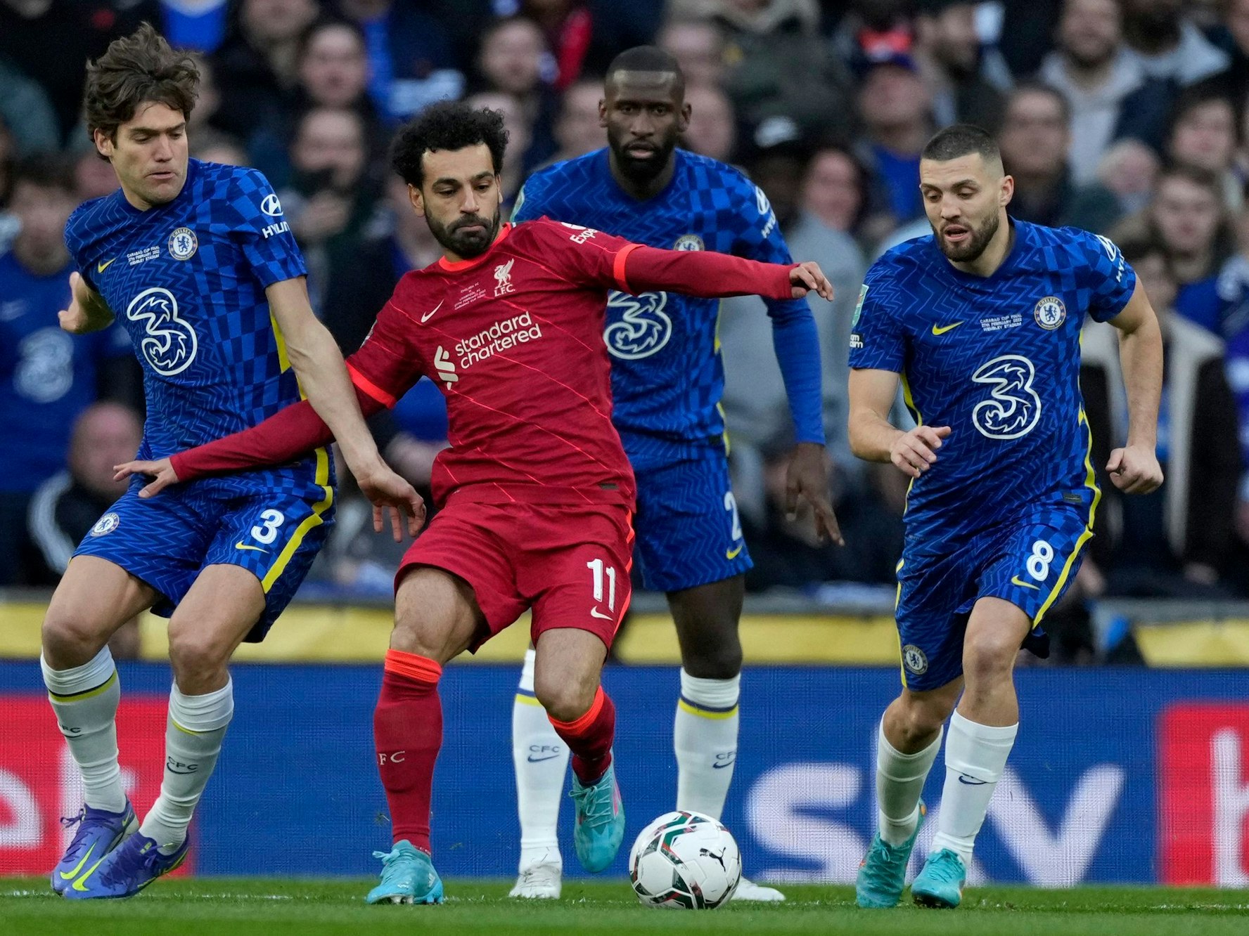 Liverpools Mohamed Salah am Ball gegen den FC Chelsea.