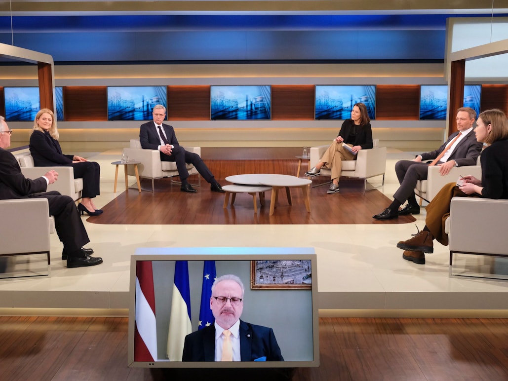 Die Sondersendung „Putin führt Krieg in Europa - wie ist er zu stoppen?“ von Anne Will lief am Sonntag (27. Februar) im ARD.