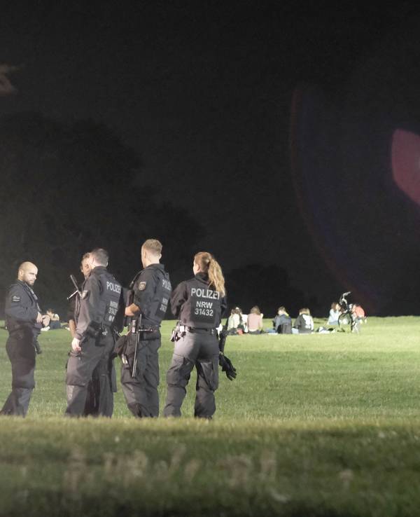 Polizei und Ordnungsamt am Aachener Weiher