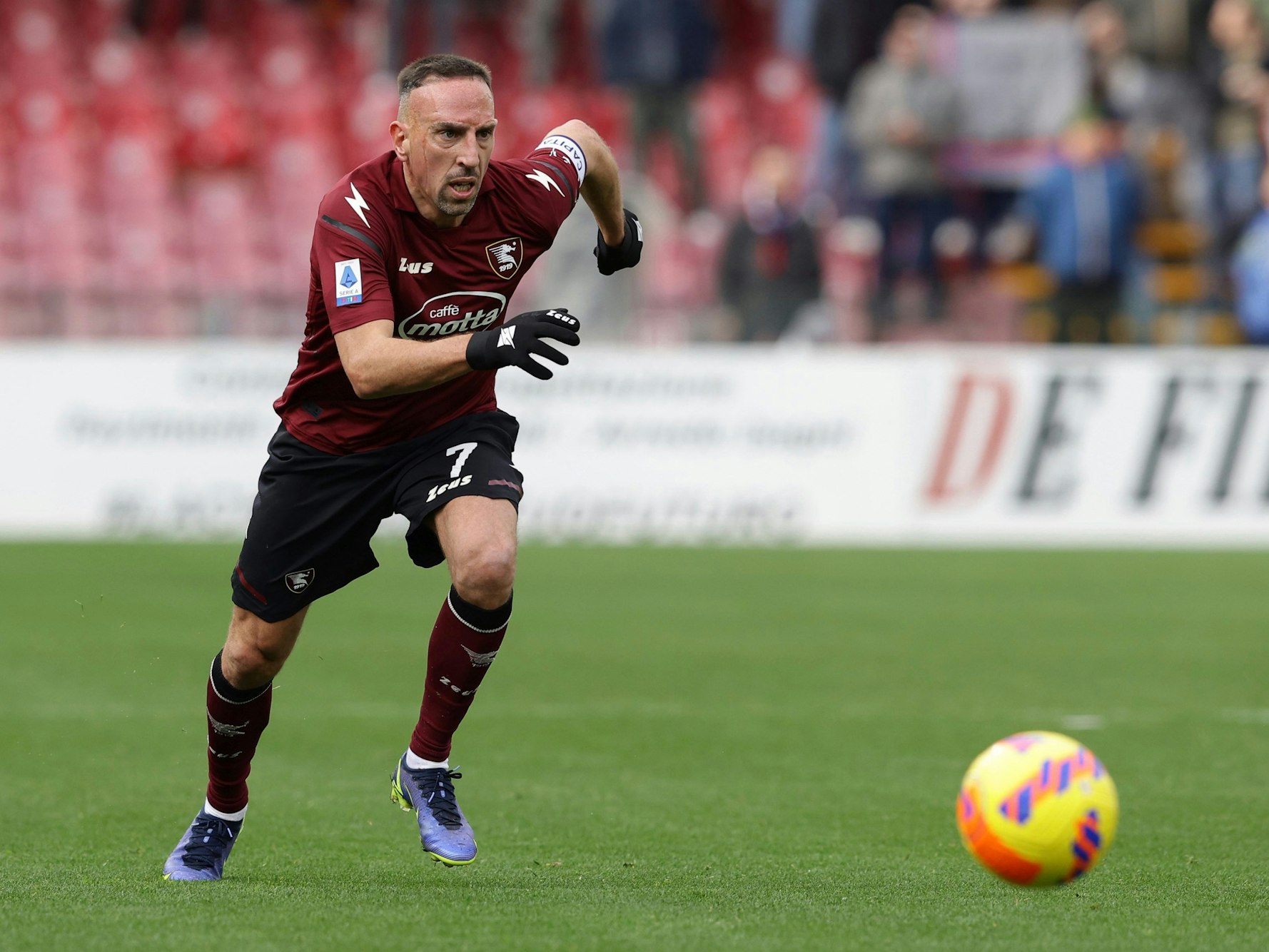 Frank Ribery sprintet gegen Bologna über den Platz