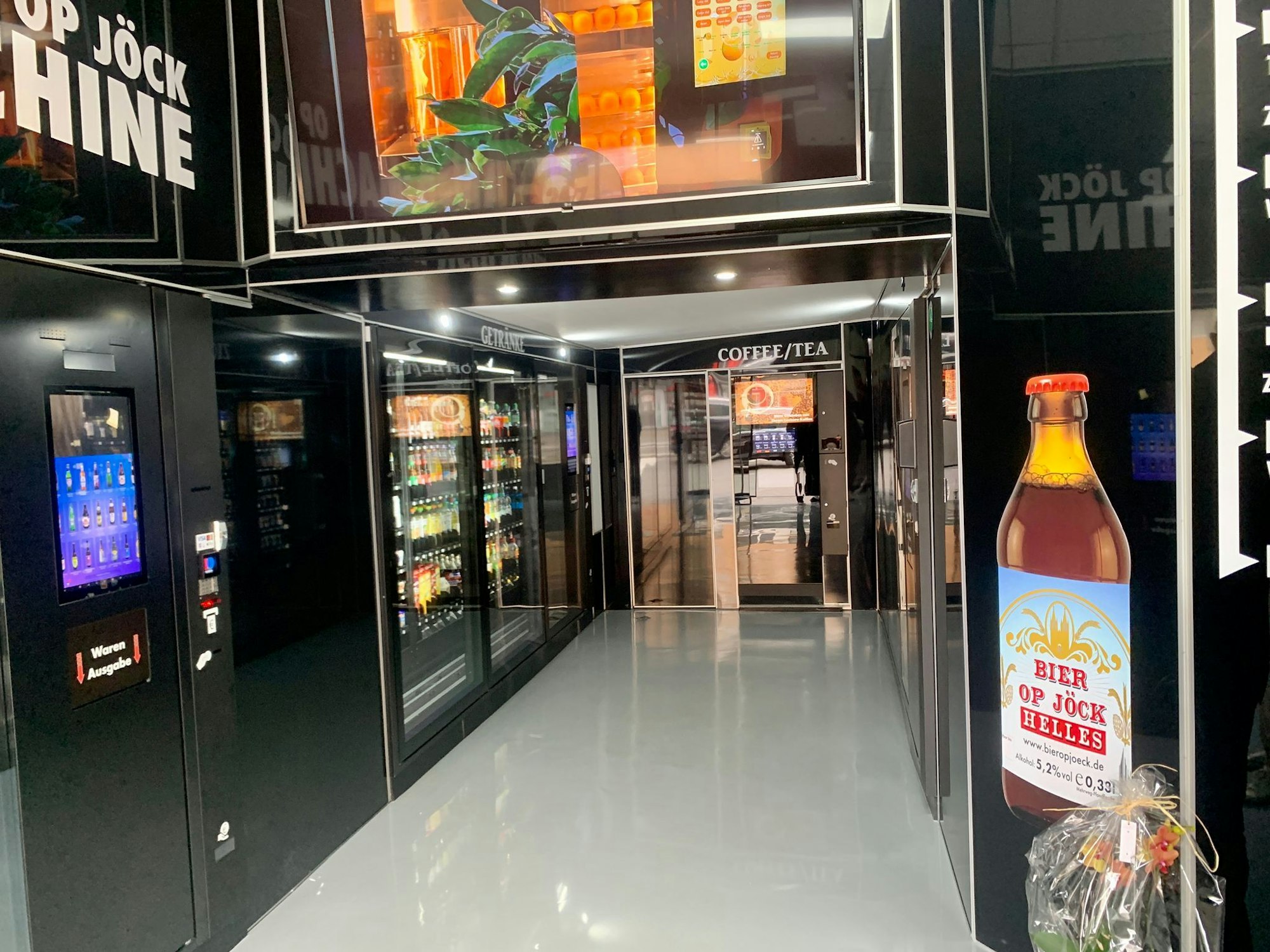 Der neue vollautomatisierte Kiosk auf dem Ehrenfeldgürtel.