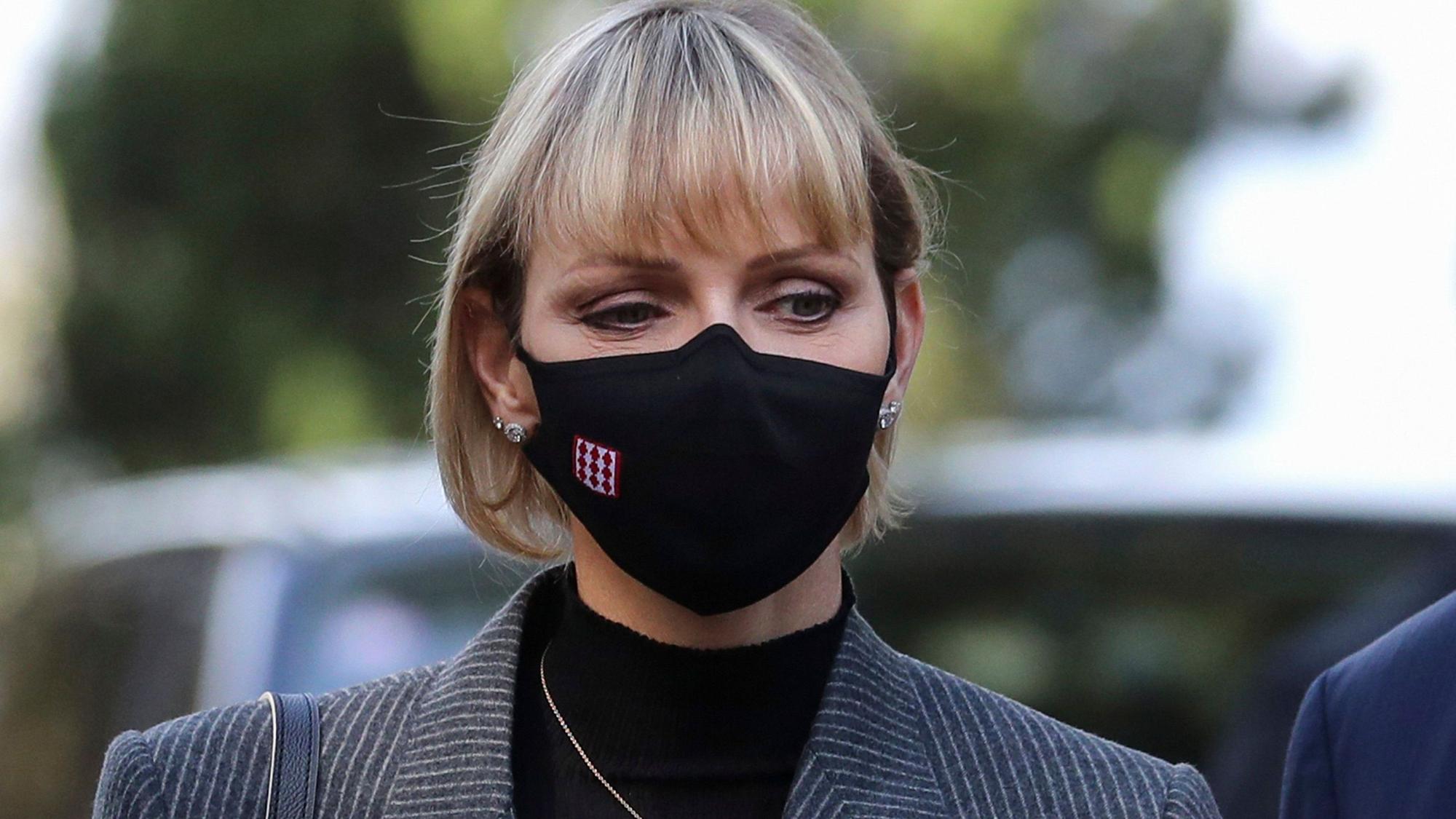 Laut neuen Gerüchten will Fürstin Charlène von Monaco, hier am 7. November 2020 bei der Gedenkzeremonie für die Opfer der Messerattacke in der Kirche Notre-Dame in Nizza, nicht nach Monaco zurück.