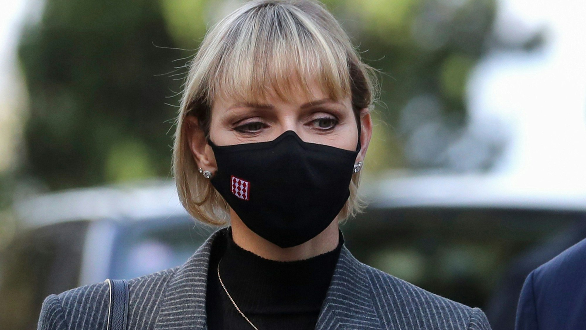 Laut neuen Gerüchten will Fürstin Charlène von Monaco, hier am 7. November 2020 bei der Gedenkzeremonie für die Opfer der Messerattacke in der Kirche Notre-Dame in Nizza, nicht nach Monaco zurück.