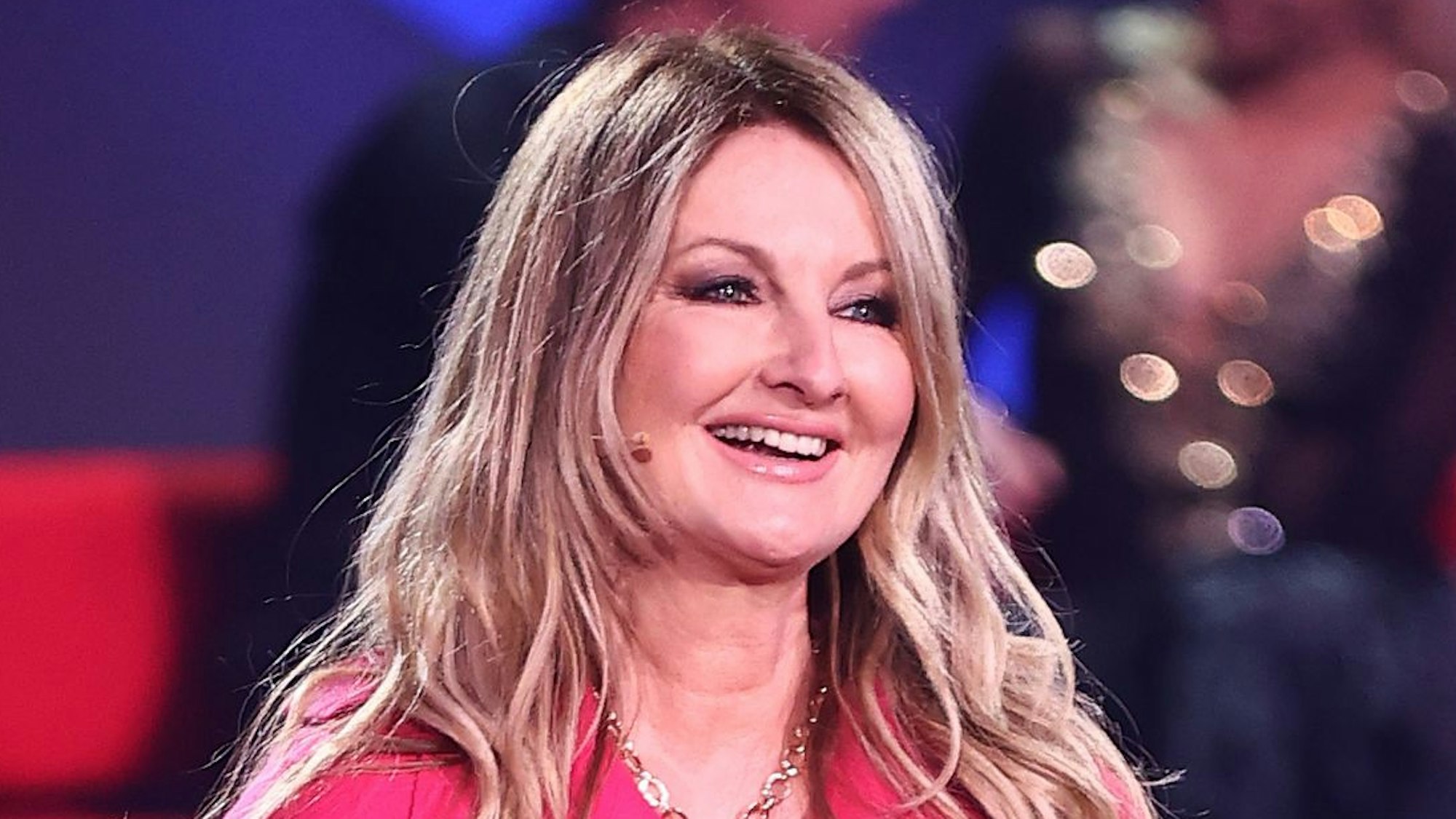 Frauke Ludowig, hier am 21.05.2021 im TV-Studio in Köln, steht bei der RTL-Tanzshow âLet's Danceâ auf der BĂŒhne.