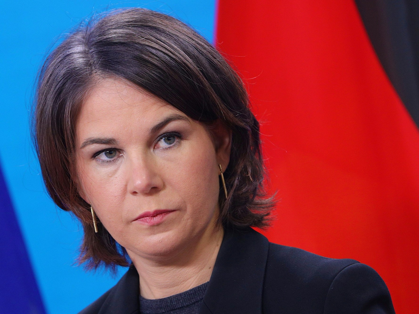 Außenministerin Annalena Baerbock, hier bei einer Pressekonferenz am 28. Februar 2022, trifft sich am Freitag, 4. März 2022, mit ihren Amtskolleginnen und Kollegen zu einem Sondertreffen in Brüssel.