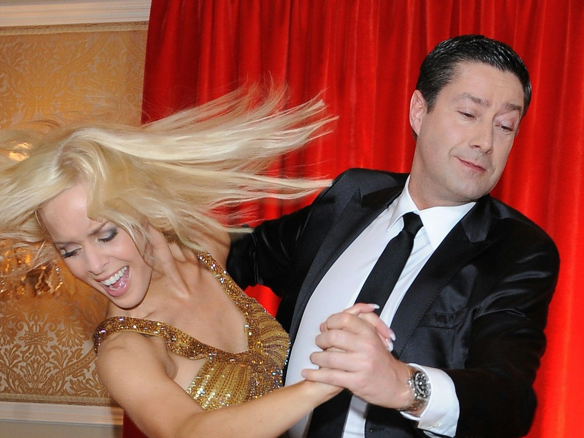 Joachim Llambi bei „Let's Dance“ 2022: Seine Urteile sind gefürchtet und knallhart - warum eigentlich? Unser Foto zeigt ihn 2010 mit Profi-Tänzerin Isabel Edvardsson.