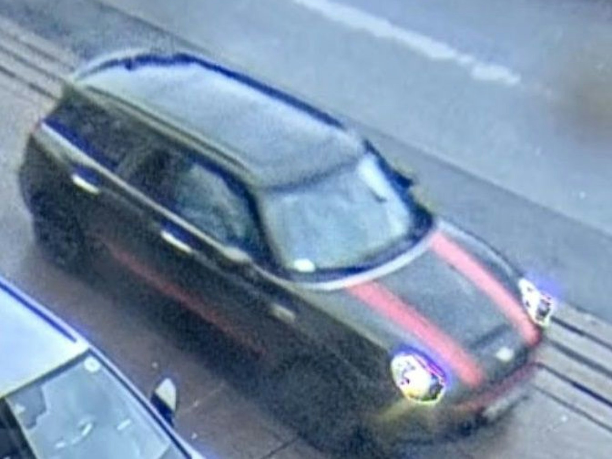 Die Bielefelder Polizei sucht zudem diesen Mini Cooper. Der Wagen soll bei einer mutmaßlichen Freiheitsberaubung genutzt worden sein.