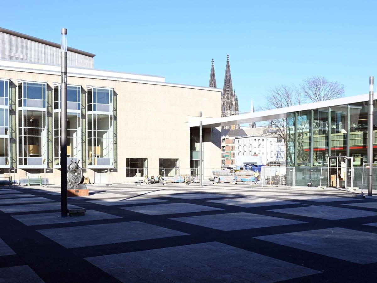 Blick auf den kleinen Offenbach Platz in Köln.